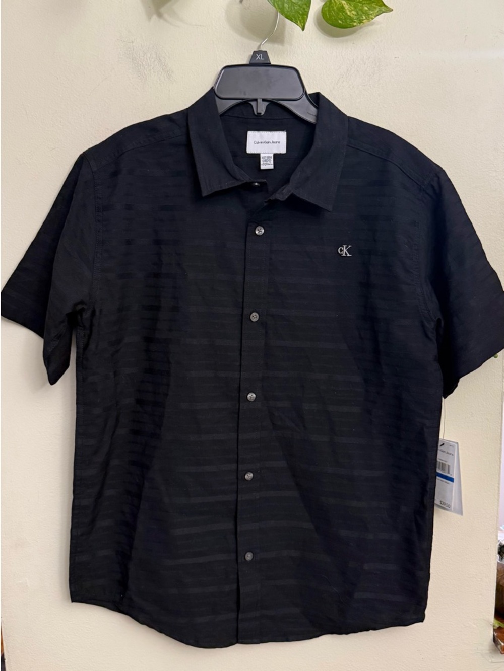 Calvin Klein big boys Black Short-Sleeve Button-Up Shirt